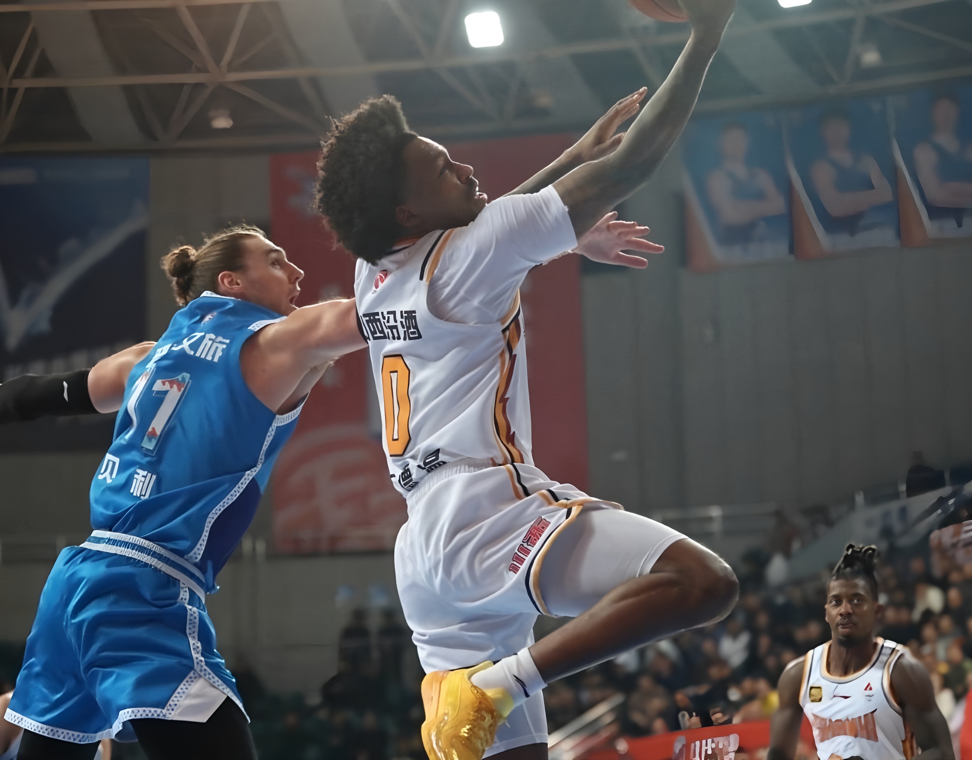 球盟会官方网站-从风云突变迈阿密热火关键时刻伤情更新到国际米兰官宣签约备战CBA常规赛，皇家社会今晚复出首秀的简单介绍