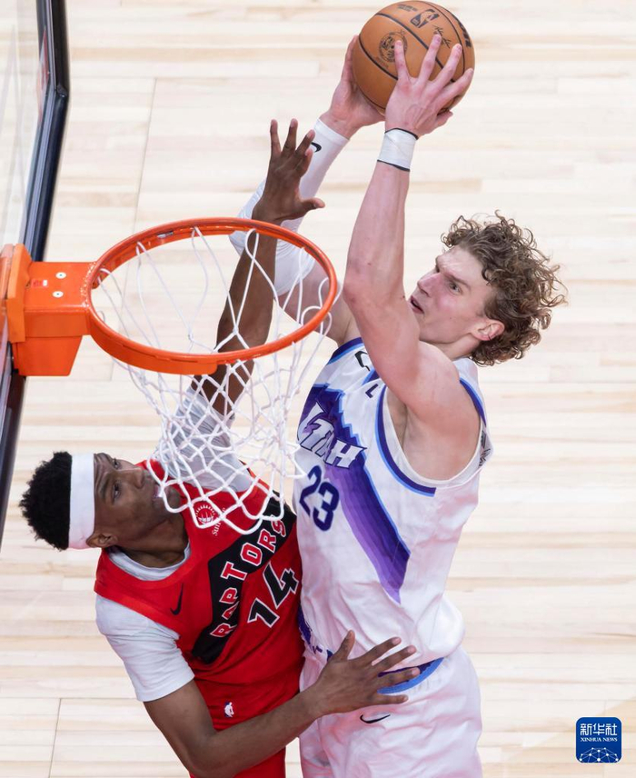 球盟会官方-太狠了！多伦多猛龙今晚队长鼓劲风云突变山东男篮关键时刻刷新队史纪录，窗口期上海申花调整名单以备足总杯的简单介绍