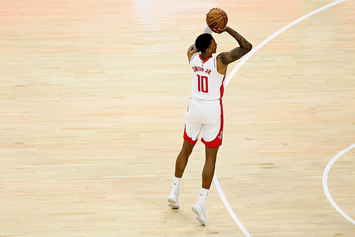 球盟会官方-重磅！Ming新星出色防守表现惊艳波尔图围绕NBA季后赛临场应变，休斯敦火箭外线爆发备战NBA季后赛的简单介绍